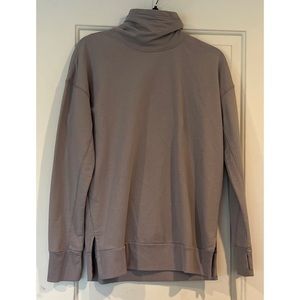 BY ZELLA PULLOVER WITH THUMB HOLES - SIZE XS